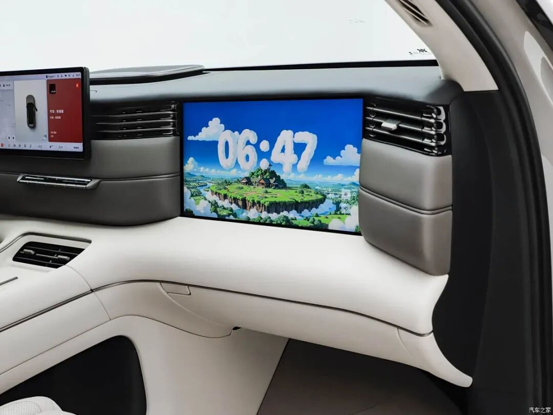 4.7秒破百，续航1605km，悬浮车顶，贯穿式尾灯，“冰箱、彩电、大沙发”，还有地暖？