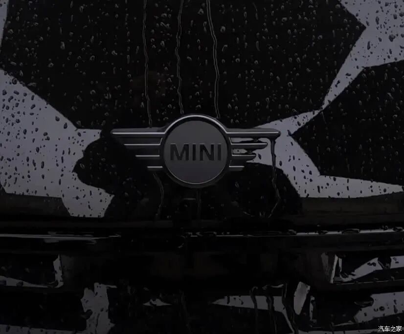 黑标MINI特别版！2.0T+7DCT，子夜黑车漆色+全黑运动套件，太酷了！