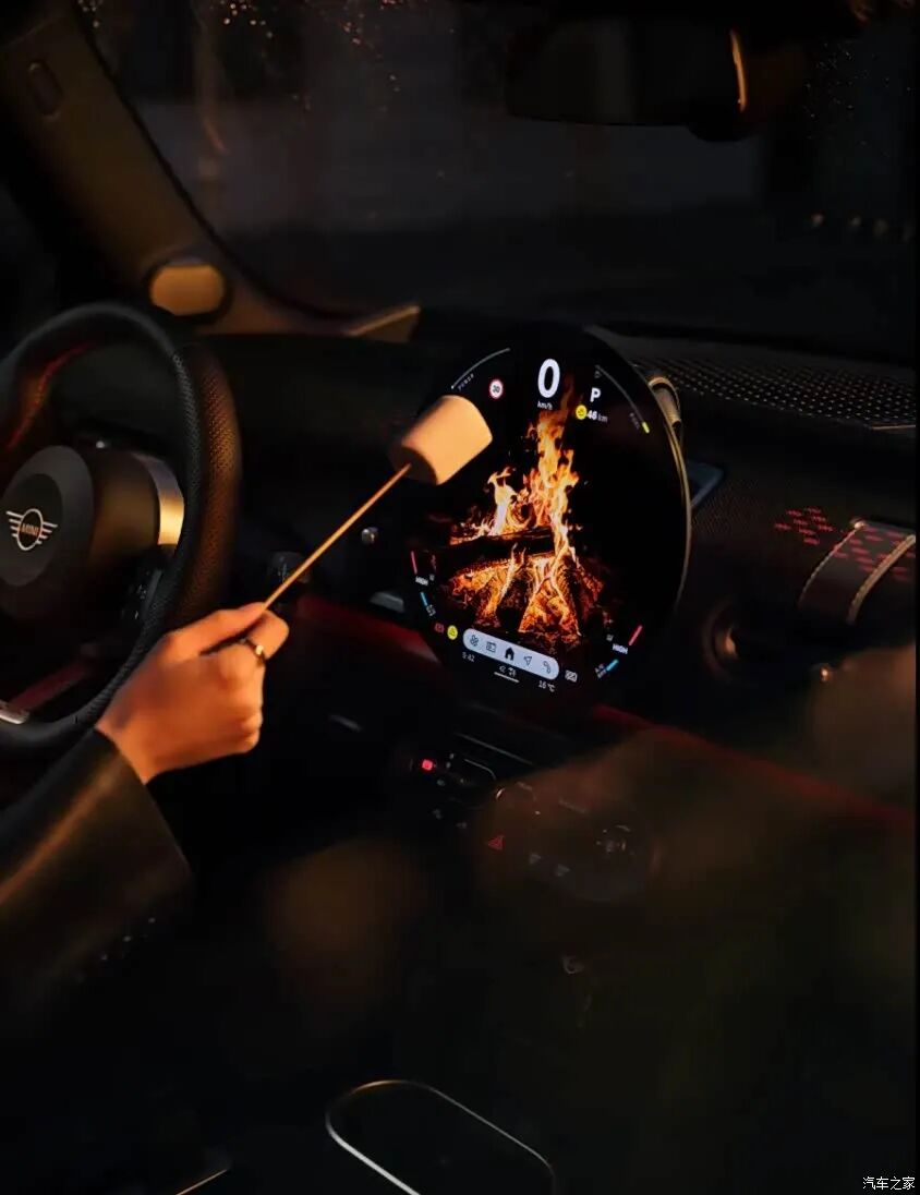 黑标MINI特别版！2.0T+7DCT，子夜黑车漆色+全黑运动套件，太酷了！