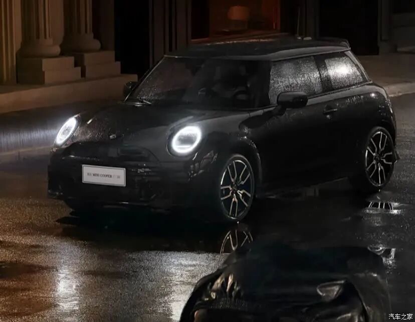 黑标MINI特别版！2.0T+7DCT，子夜黑车漆色+全黑运动套件，太酷了！