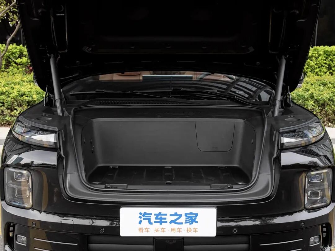 21.98万起！大型旗舰SUV，车长5米2多，天鹅绒顶棚，1600万色漫反射氛围灯，6座/7座可选！