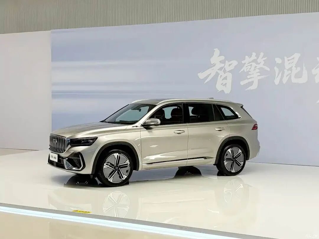 沉稳大气，百公里才不到5个油！上班通勤又省一笔！