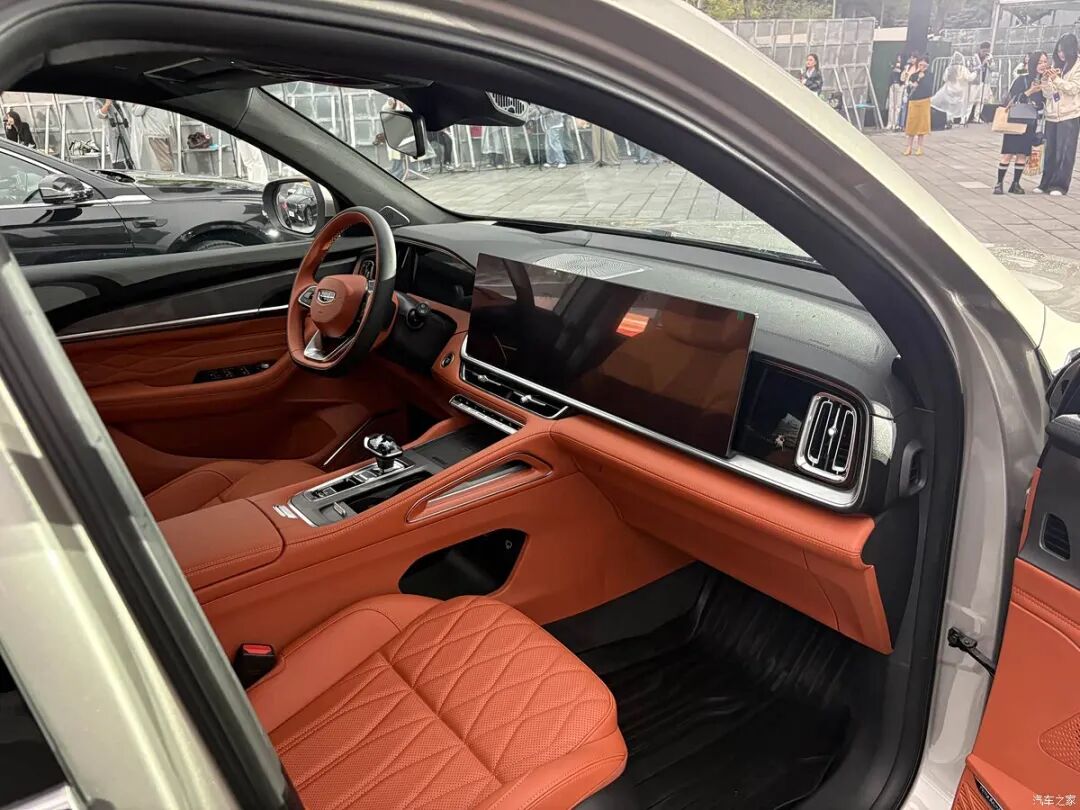 沉稳大气，百公里才不到5个油！上班通勤又省一笔！