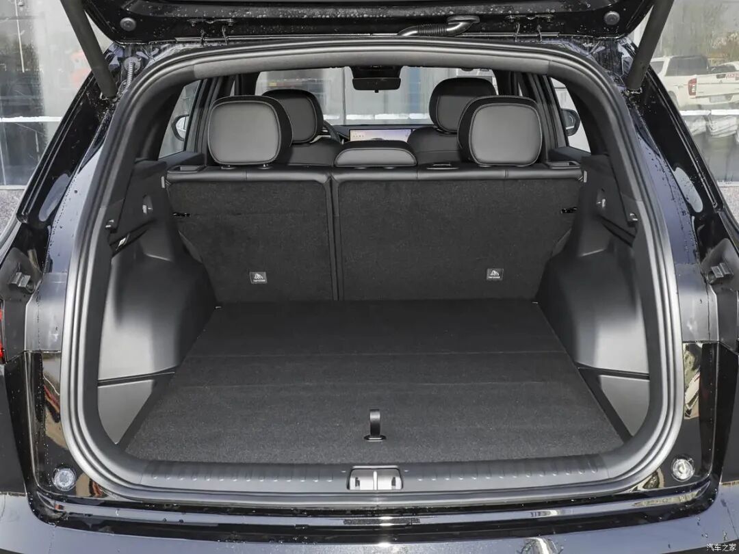 沉稳大气，百公里才不到5个油！上班通勤又省一笔！