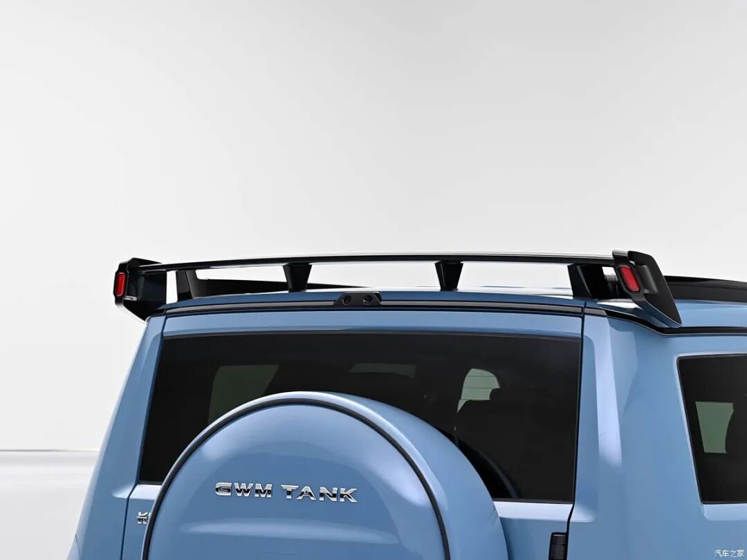 轴距3000mm，22英寸大轮圈，“祥麟焰尾”悬浮扰流板，硬派“方盒子”也有“冰箱/彩电/大沙发”？