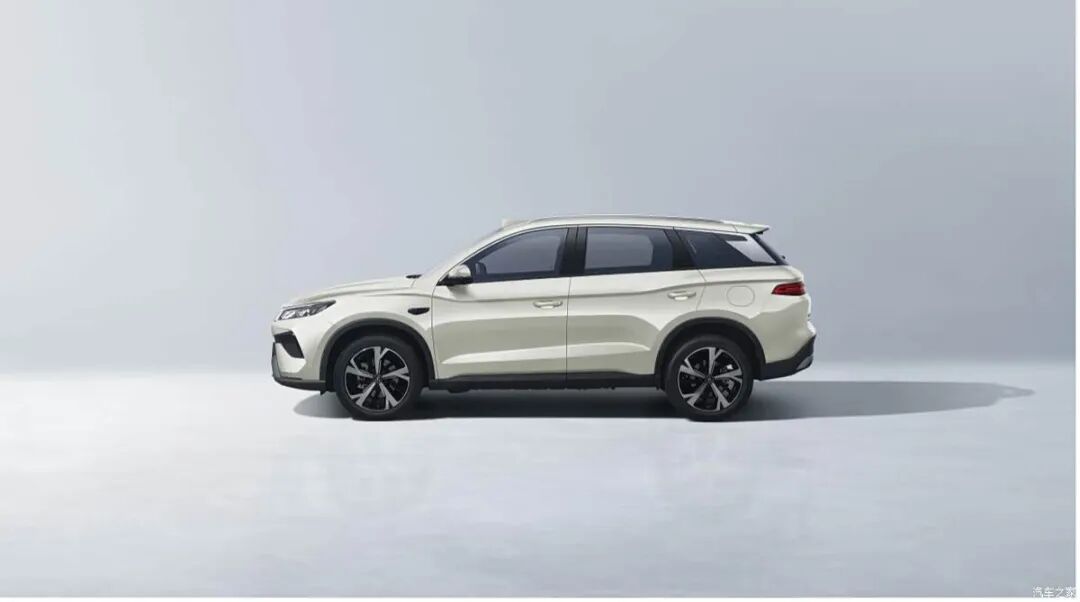 “3C”套装，纯电续航提升至301km，10万出头买SUV别错过这辆！