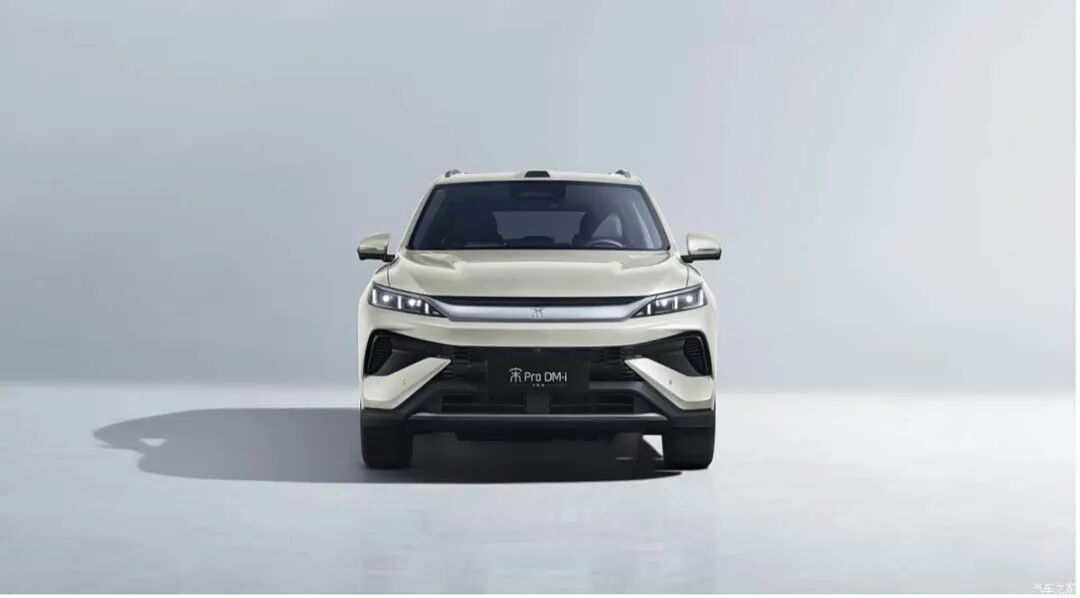 “3C”套装，纯电续航提升至301km，10万出头买SUV别错过这辆！