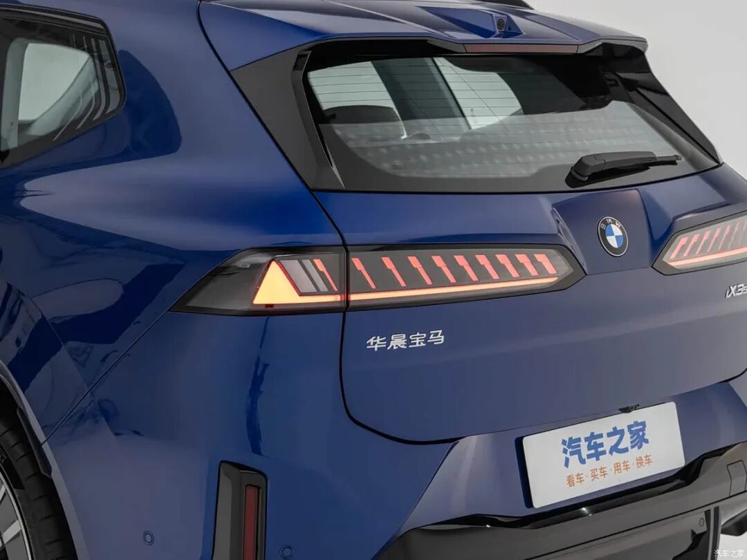 4.9秒破百，469马力，645N·m，轴距超3米，800V架构，BBA三巨头 VS Model Y/YU7你怎么选？