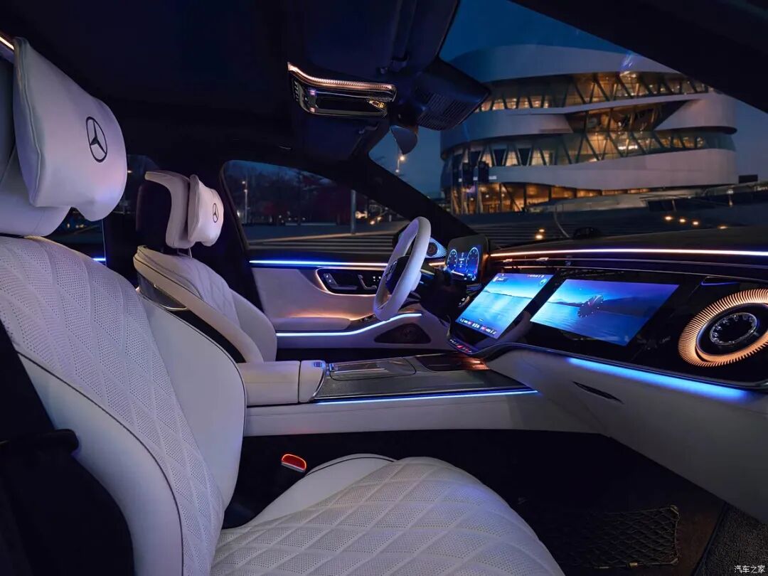 王者归来！史上最强改款S级！三叉星徽迎宾光毯，“头等舱座椅”，尊贵！