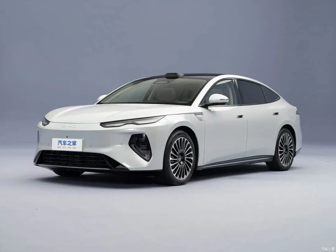 轴距超3米1，大7座SUV，大唐EV预售25万起！比亚迪“军团”新车来袭！