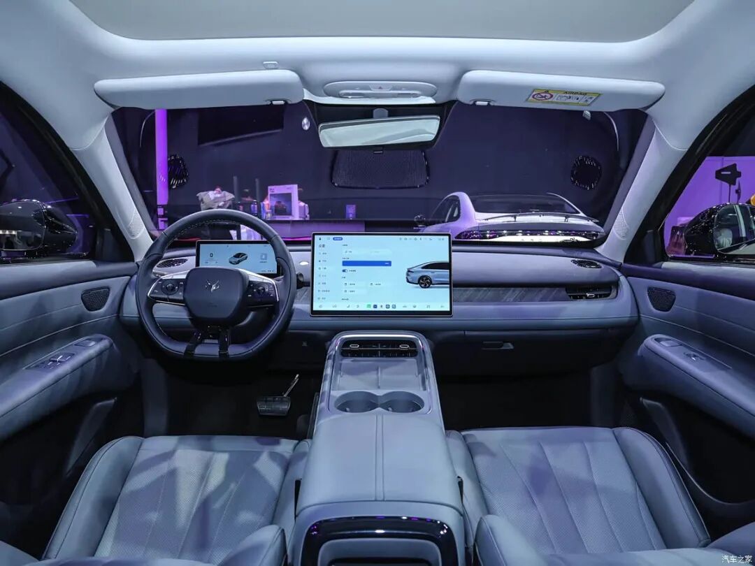 贯穿式尾灯，半隐藏式门把手，6.48万起就入手中型轿车？！