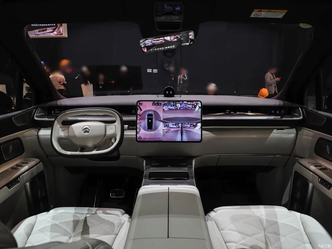 BBA慌了？7台“9系”旗舰扎堆来袭！豪华SUV迎来中国时刻！