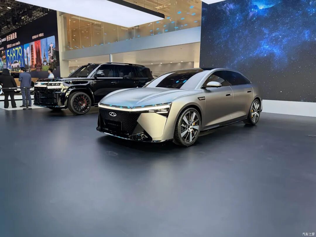 奇瑞瑞虎X/艾瑞泽S/iCAR V23白武士等多车首发！你更喜欢哪一辆？