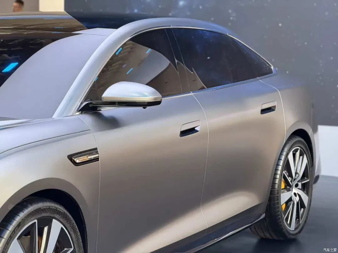 奇瑞瑞虎X/艾瑞泽S/iCAR V23白武士等多车首发！你更喜欢哪一辆？