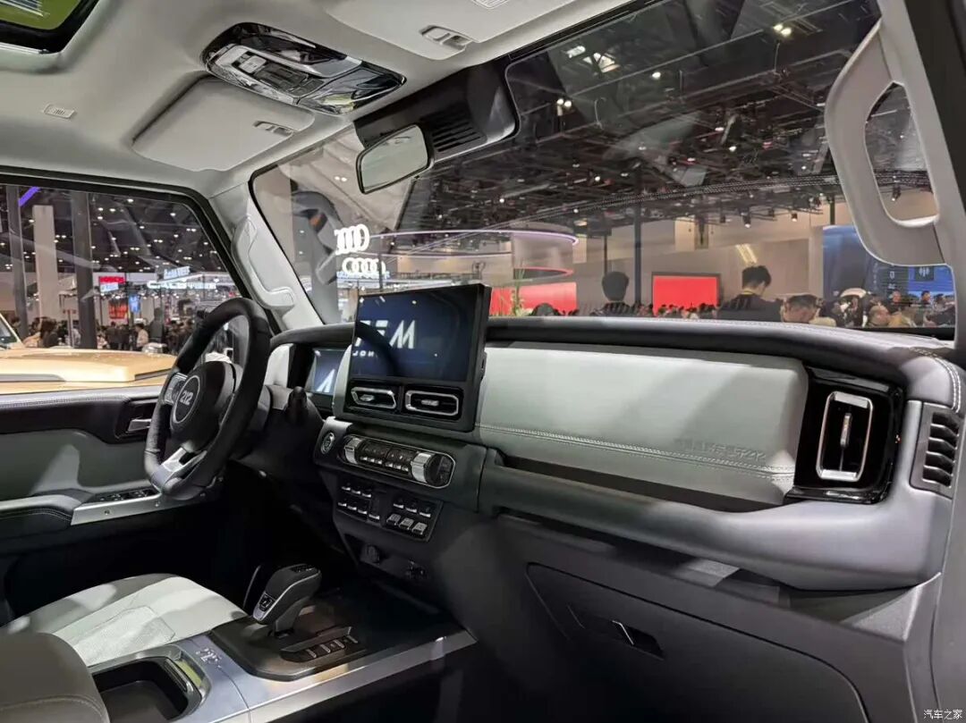 2.0T+8AT，410N·m，最大涉水深度850mm，硬汉兄弟一定要看！