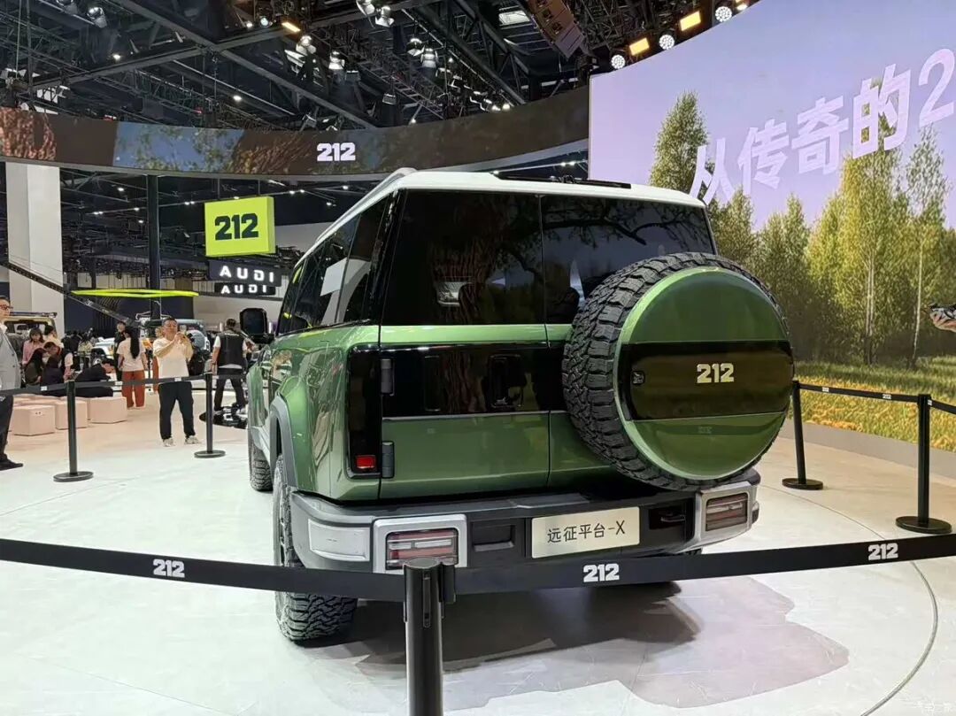 2.0T+8AT，410N·m，最大涉水深度850mm，硬汉兄弟一定要看！