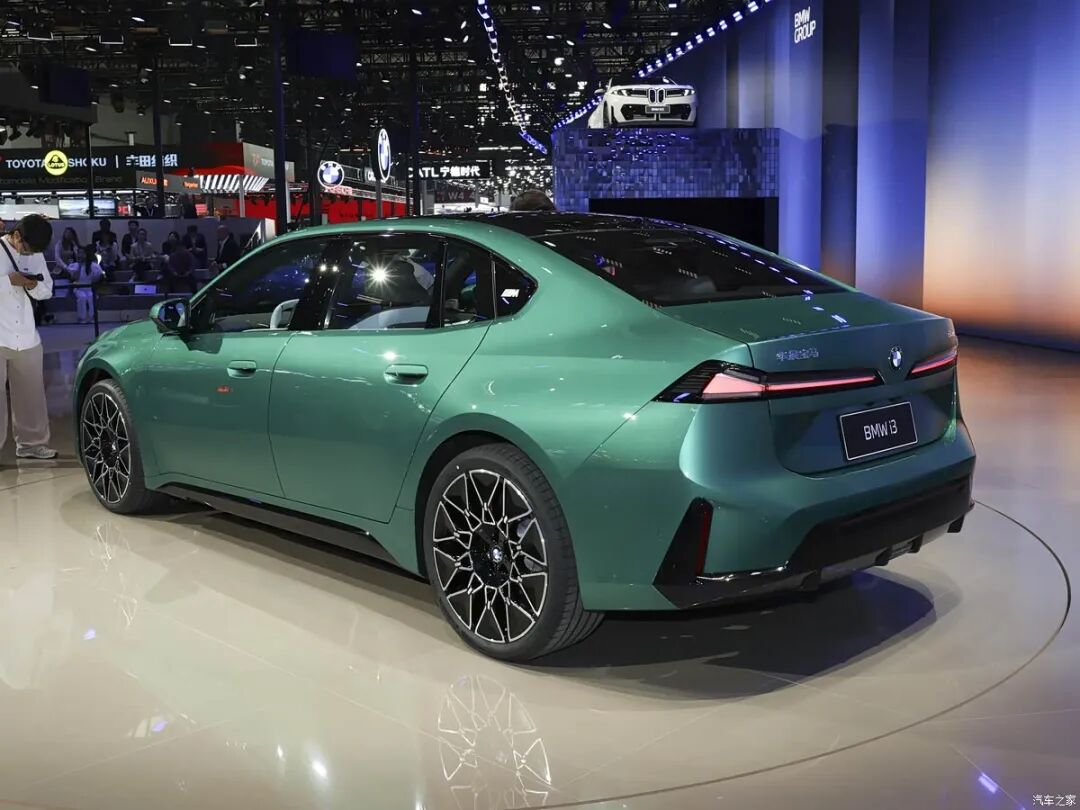 全新iX3/i3长轴距版亮相！M3 40周年限量版、4系锋芒限量版，宝马新车速看！
