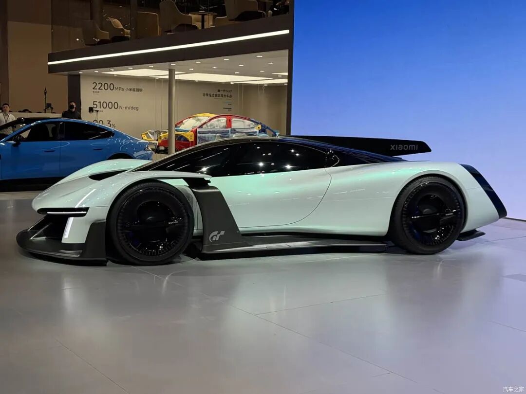 1003马力，极速300km/h！CLTC续航705km，小米YU7 GT下月就来！
