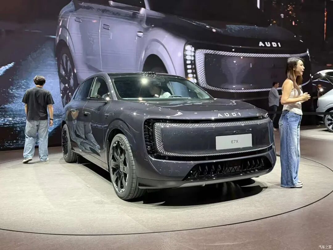 激光雷达，22英寸大轮圈，电子外后视镜，贯穿式“带鱼”屏，纯电续航751km！