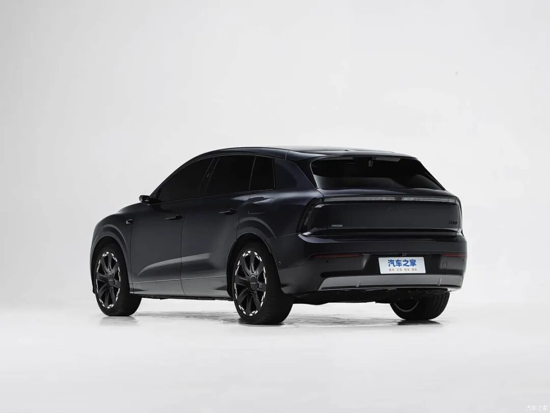 激光雷达，22英寸大轮圈，电子外后视镜，贯穿式“带鱼”屏，纯电续航751km！