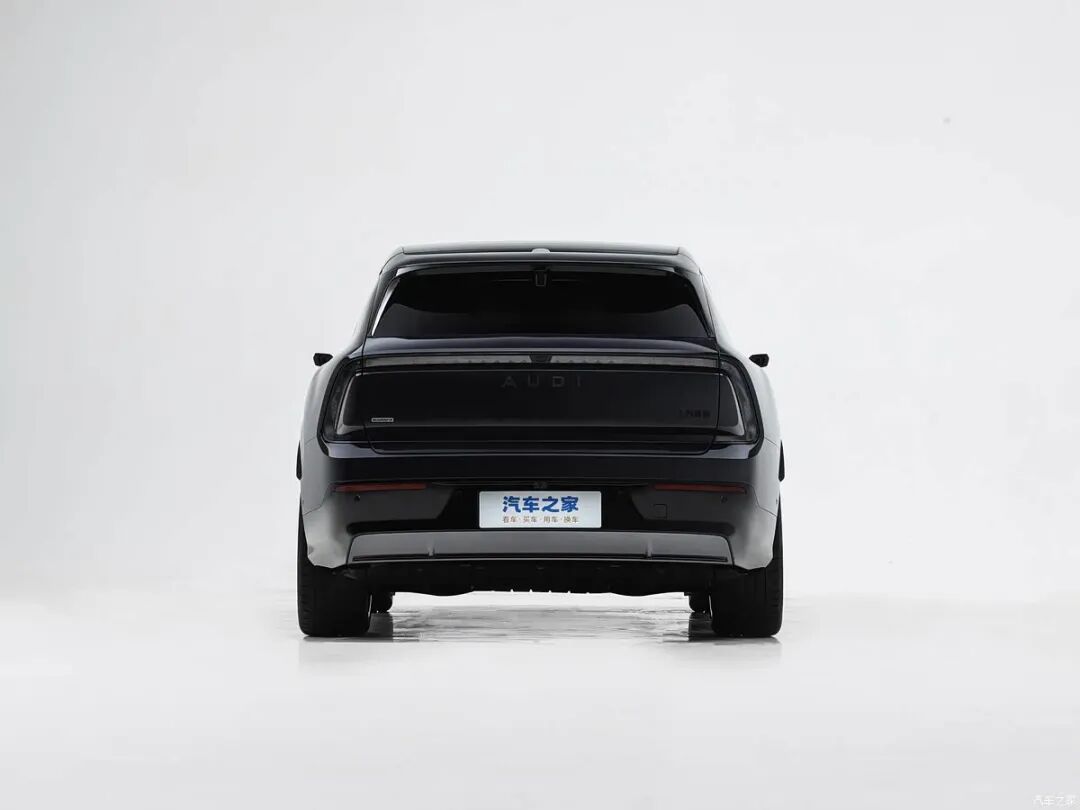 激光雷达，22英寸大轮圈，电子外后视镜，贯穿式“带鱼”屏，纯电续航751km！