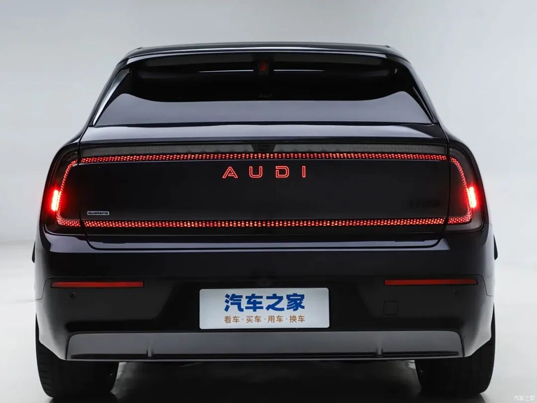 激光雷达，22英寸大轮圈，电子外后视镜，贯穿式“带鱼”屏，纯电续航751km！