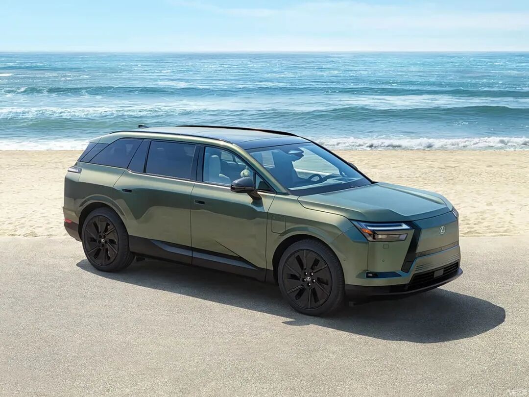 旗舰三排座纯电SUV！双电机四驱，3米长轴距，还有LFA V10发动机声浪模拟！